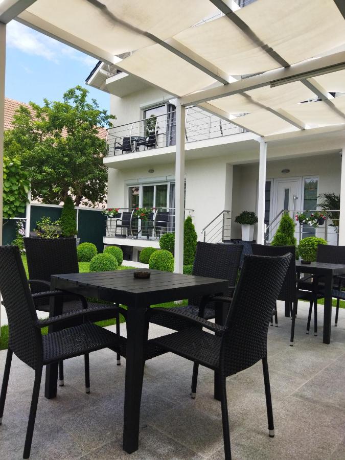 Vila Marius 2 Mai Exterior photo